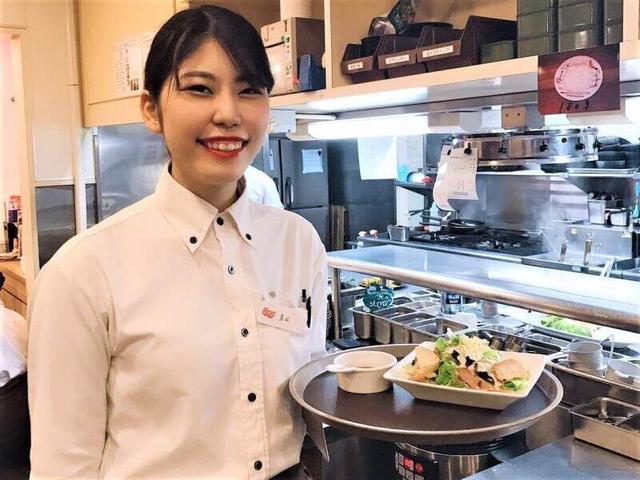 お洒落な店内で職場環境もシフトも抜群！ホールスタッフ募集！(フード・飲食、新宮市)のイメージ画像