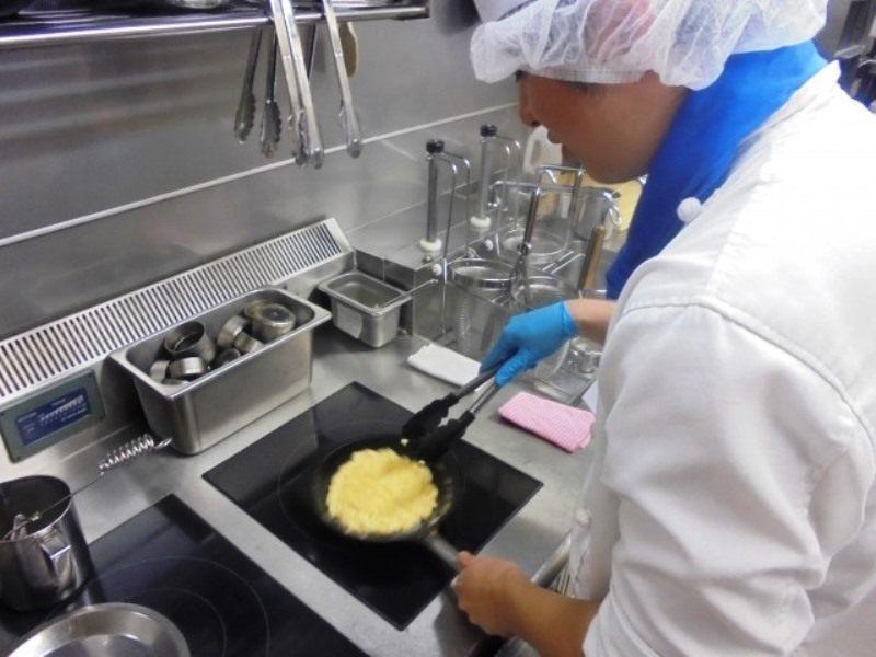 トマト&オニオン 新宮佐野店 （株式会社ドリーム）の仕事画像2