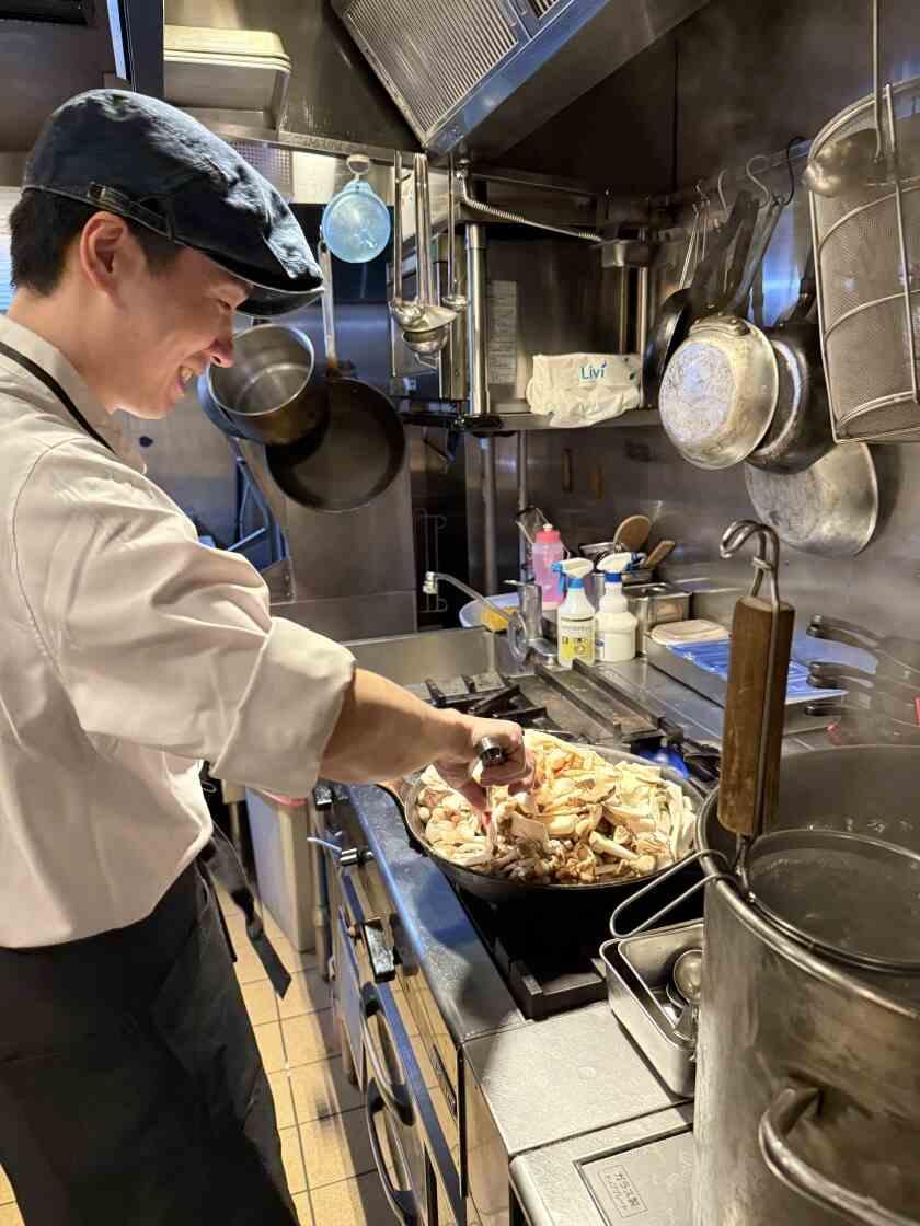 ミートキッチンlog50 ハレザ池袋前店[172]の制服1