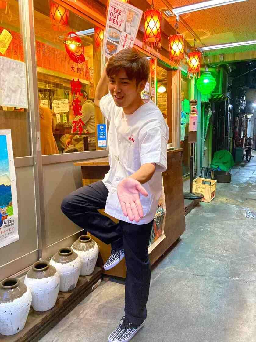 有限会社 川端屋商店　大阪焼売珍の制服1