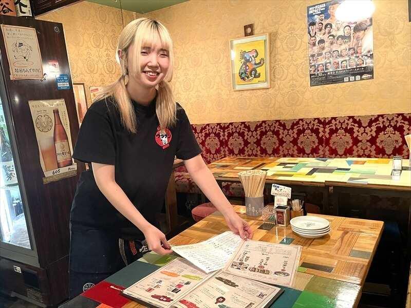 有限会社 川端屋商店　たゆたゆ　お初天神店の制服5