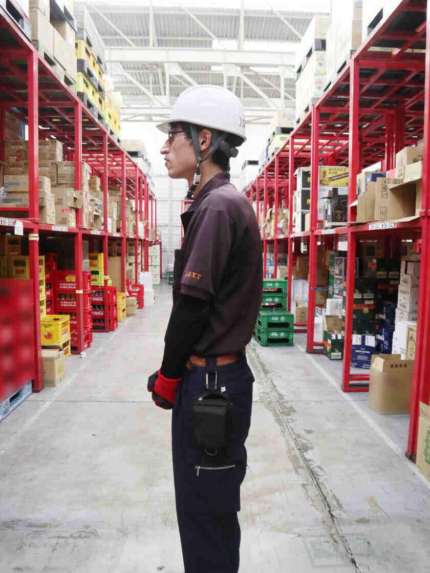 株式会社レクスト　足立花畑配送センターの制服2