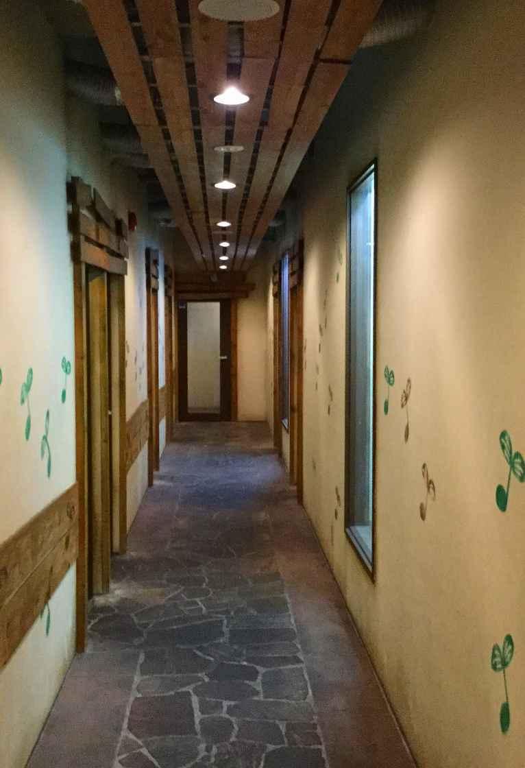 カラオケ うたたネの制服1