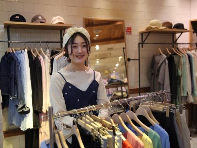 【週2日～】髪色自由・ネイルOK。初めてでも安心のアパレル(販売、船橋市)のイメージ画像