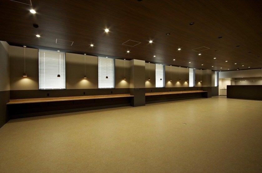 鶴惣工業株式会社　の制服1