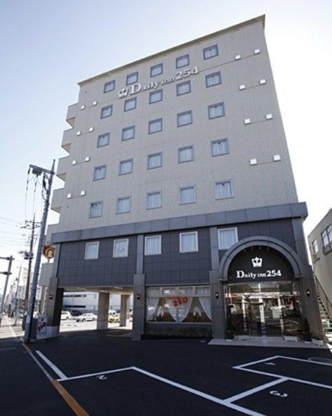 デイリーホテル株式会社の制服3