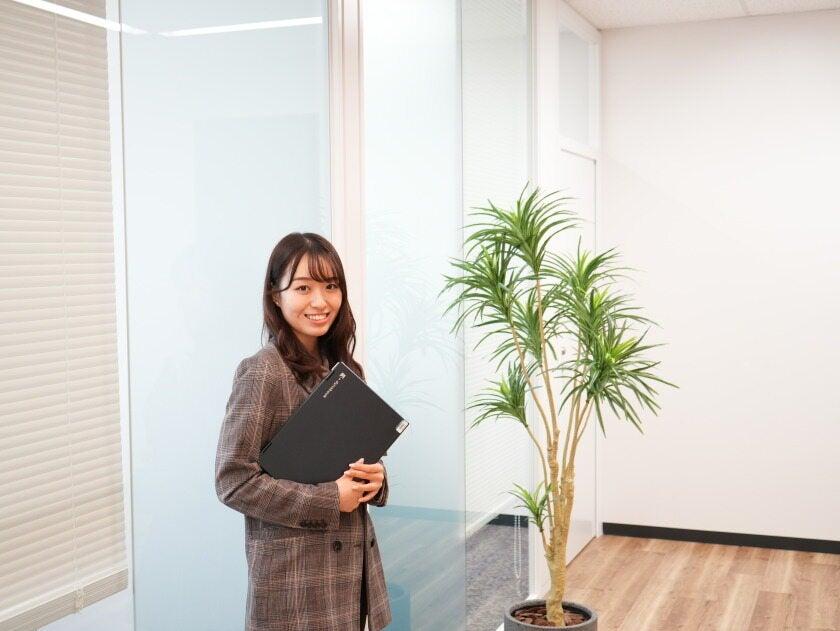 株式会社アットキャドの制服3