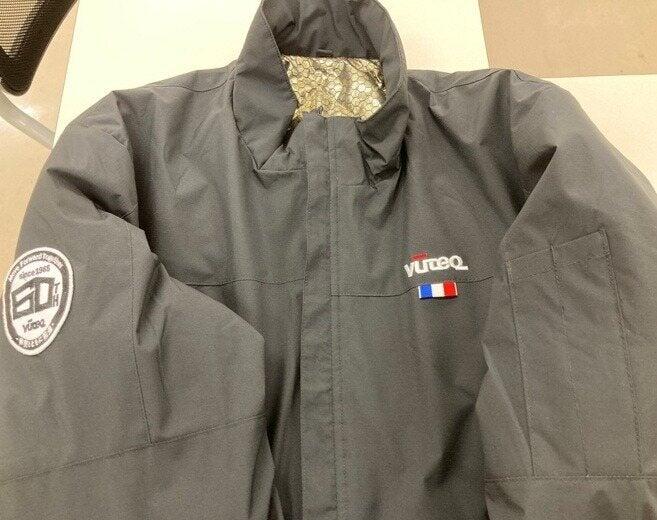 ビューテック運輸株式会社 関西支社の制服3