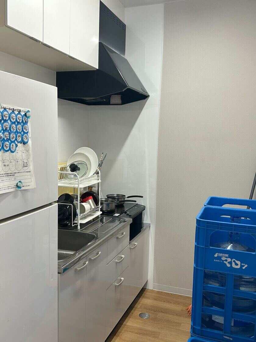 株式会社サザエ食品　西宮工場の制服5