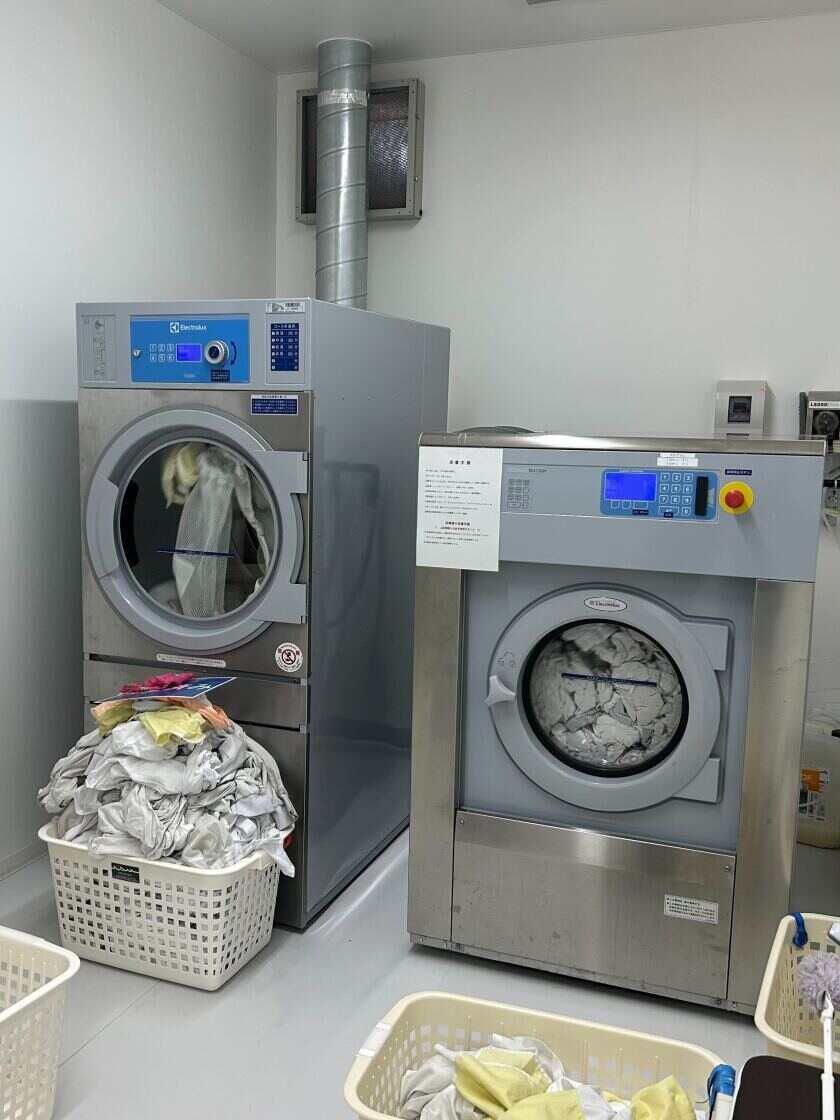 株式会社サザエ食品　西宮工場の制服4