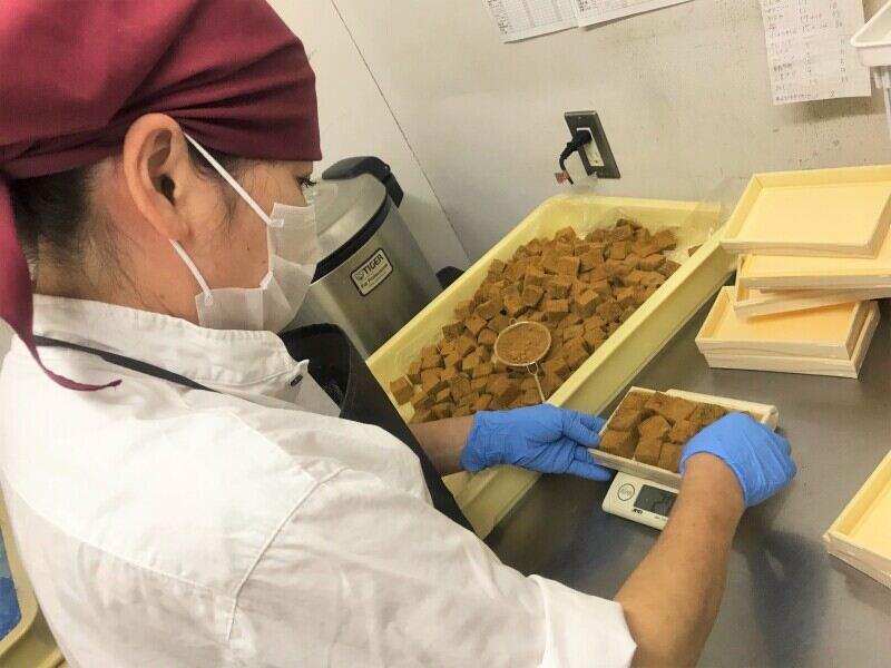 十勝あんこのサザエ 日本橋三越店の仕事画像2