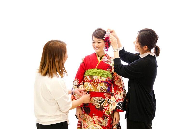 IWAKIYA 横須賀店の制服1