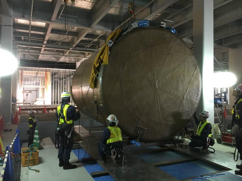 有限会社アズ　の制服4