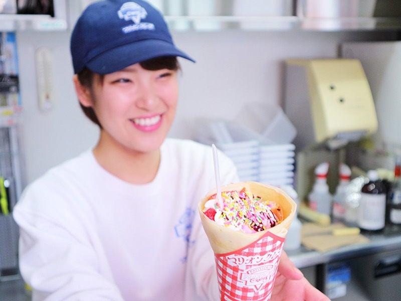 マリオンクレープ ファボーレ婦中店の仕事画像1