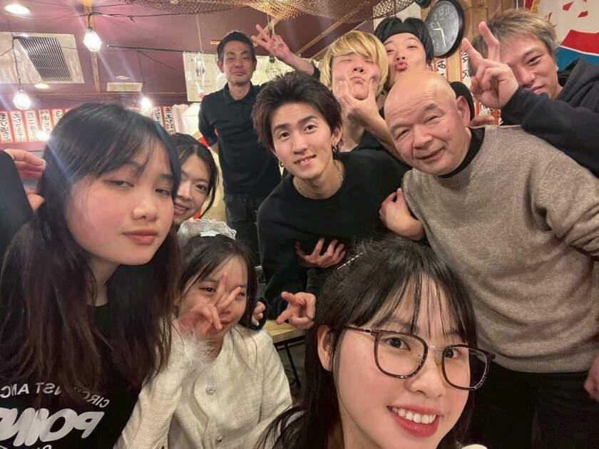 とっつぁん 三宮店の制服1