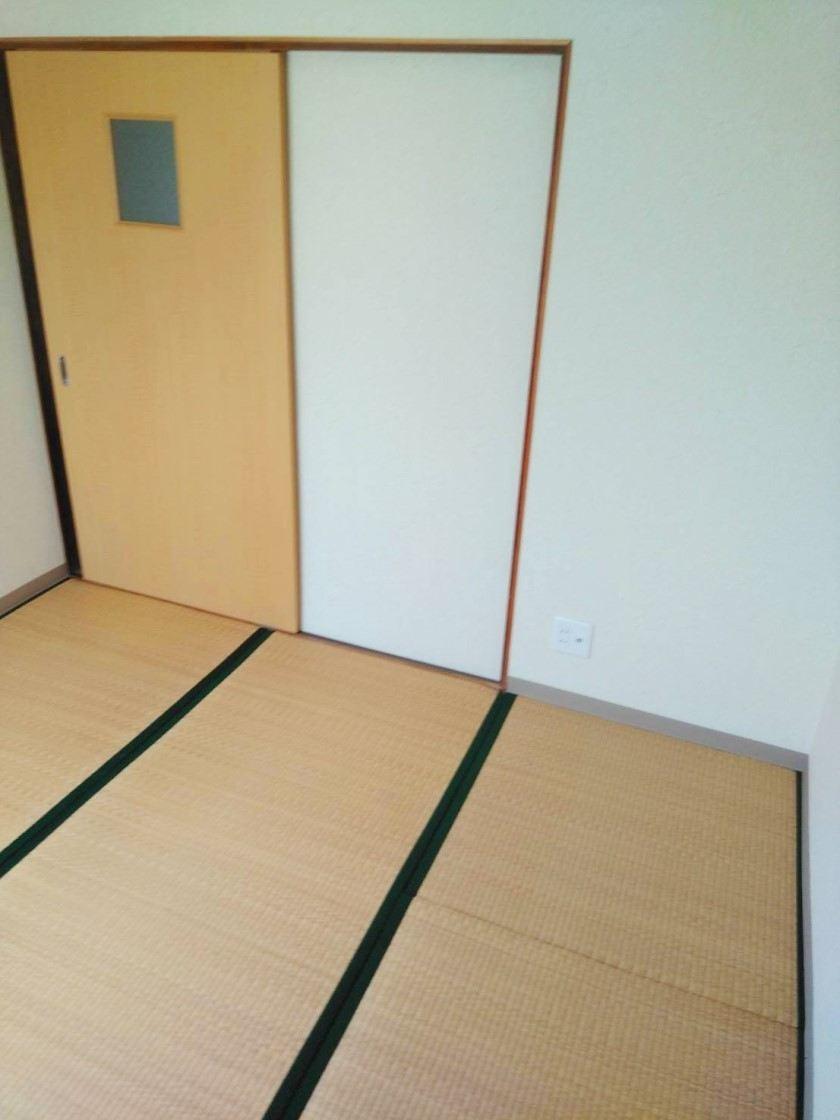 産経新聞柏原販売所の制服3