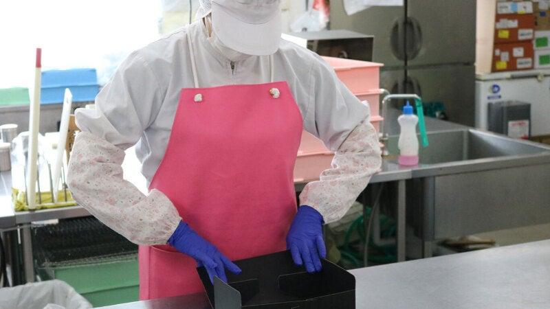 せんざん　セントラルキッチン1Fの仕事画像1