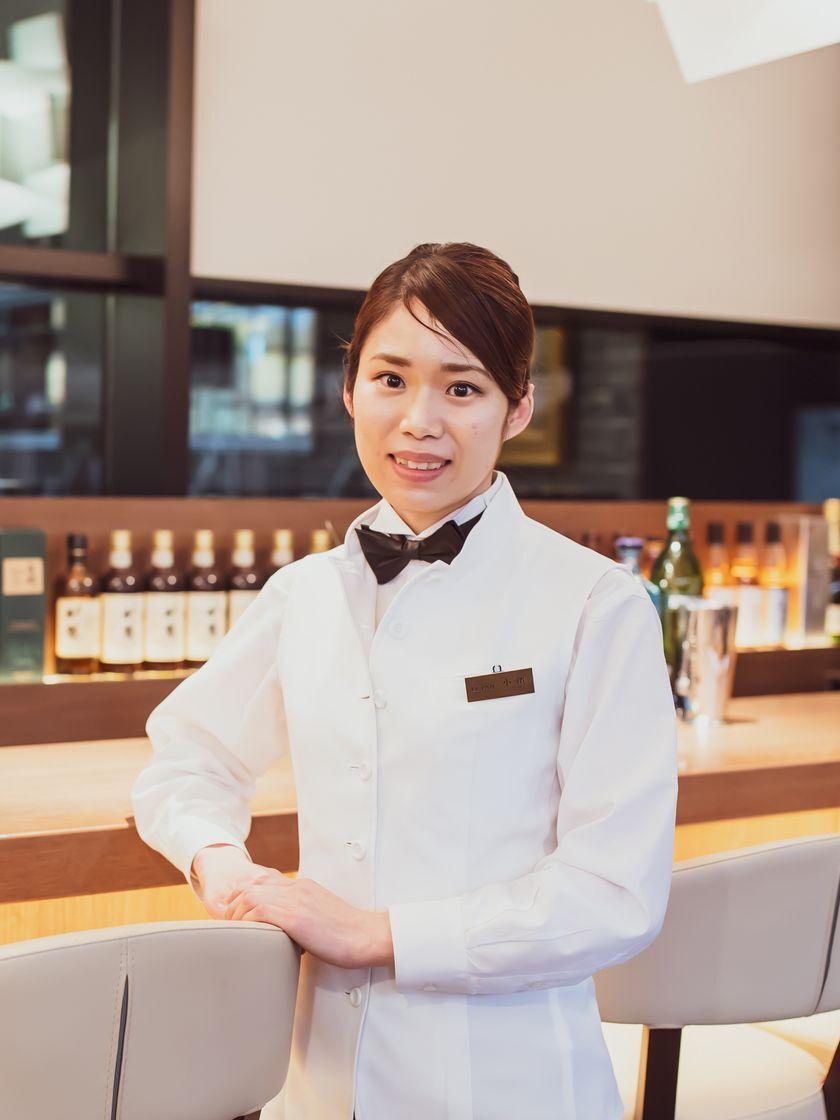 神戸みなと温泉 蓮の制服3