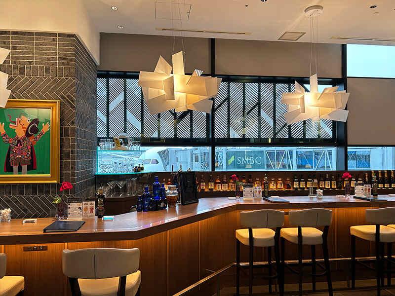 ラウンジ&バー グラン・ブルー 伊丹空港店の仕事画像1