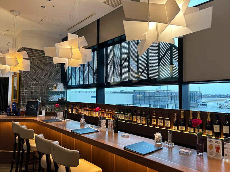 ラウンジ&バー グラン・ブルー 伊丹空港店の仕事画像1