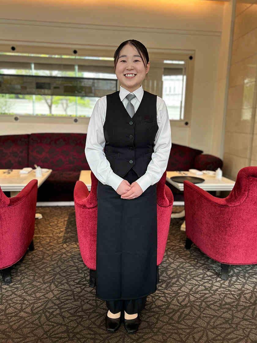 ホテル ラ・スイート神戸ハーバーランドの制服2