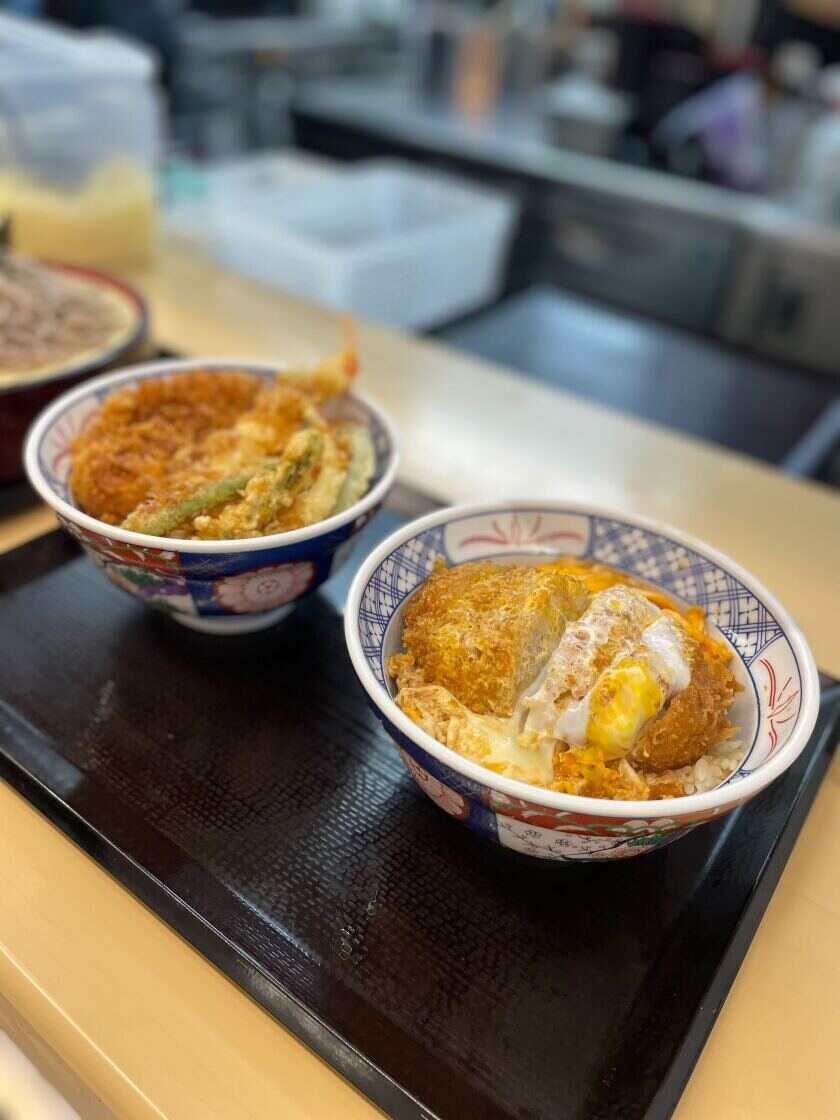 かつてん モラージュ菖蒲店/かつてん アリオ鷲宮店の制服3