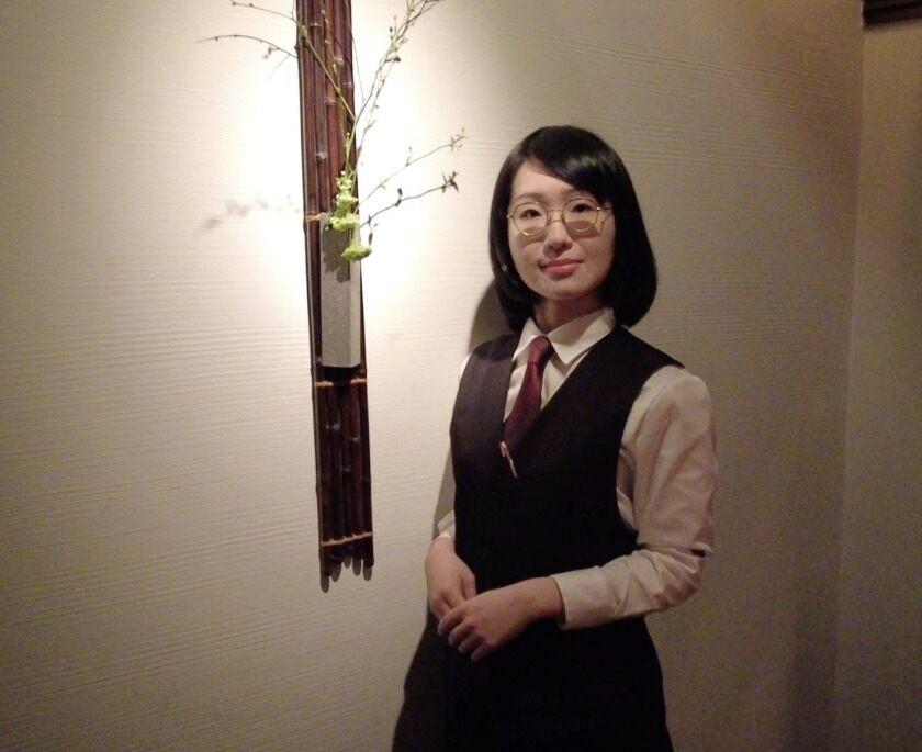 ぎをん FINLANDIA BAR 　◆ フィンランディア バー ◆の制服1