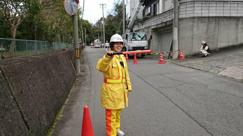 大桑警備保障株式会社　採用担当の制服3