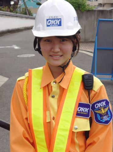 大桑警備保障株式会社　採用担当の制服3