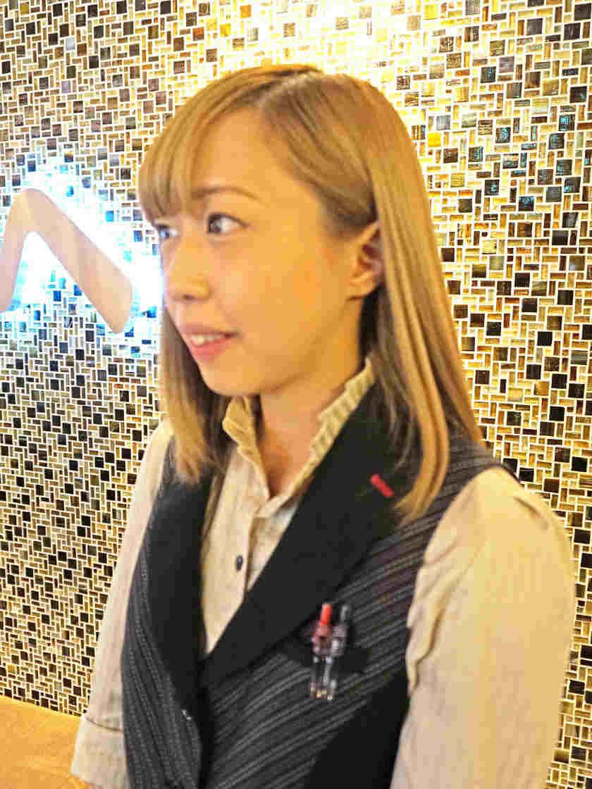 カラオケマック　国分寺店の制服4