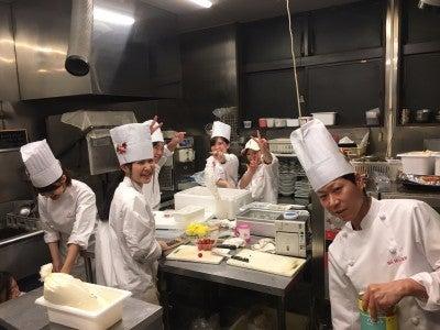 とんかつマ・メゾン 星ヶ丘テラス店の仕事画像2