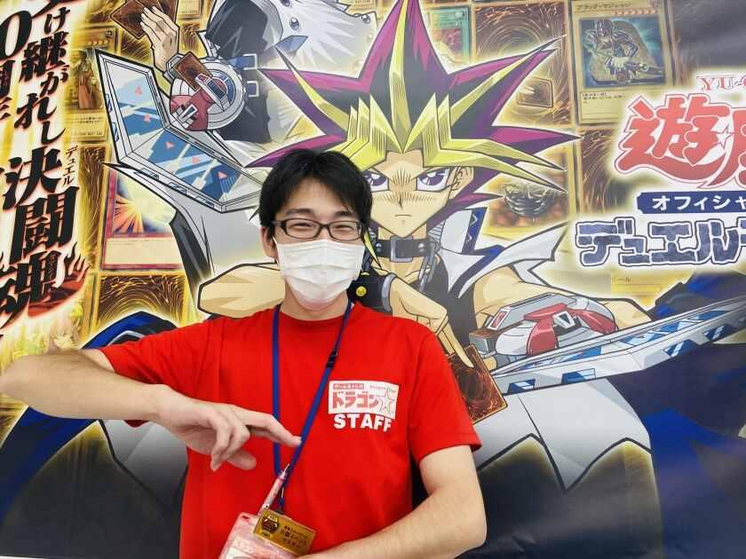 ドラゴンスター　泉佐野店の制服4