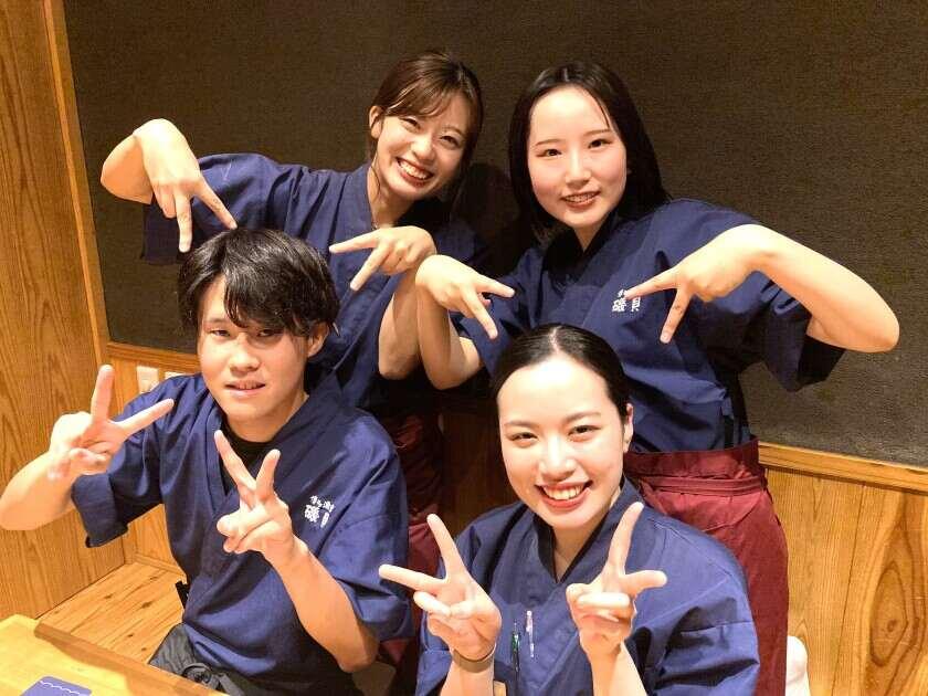 磯貝　グランフロント大阪店の制服9