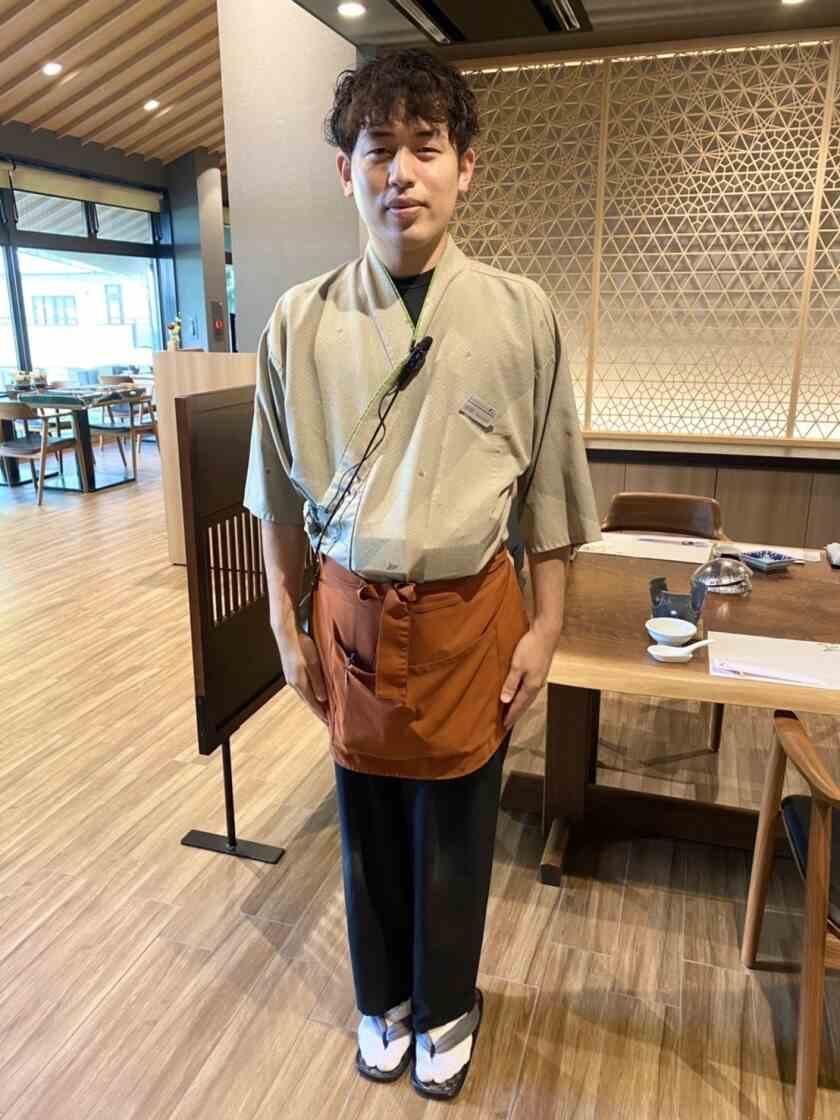 宮島グランドホテル 有もとの制服1