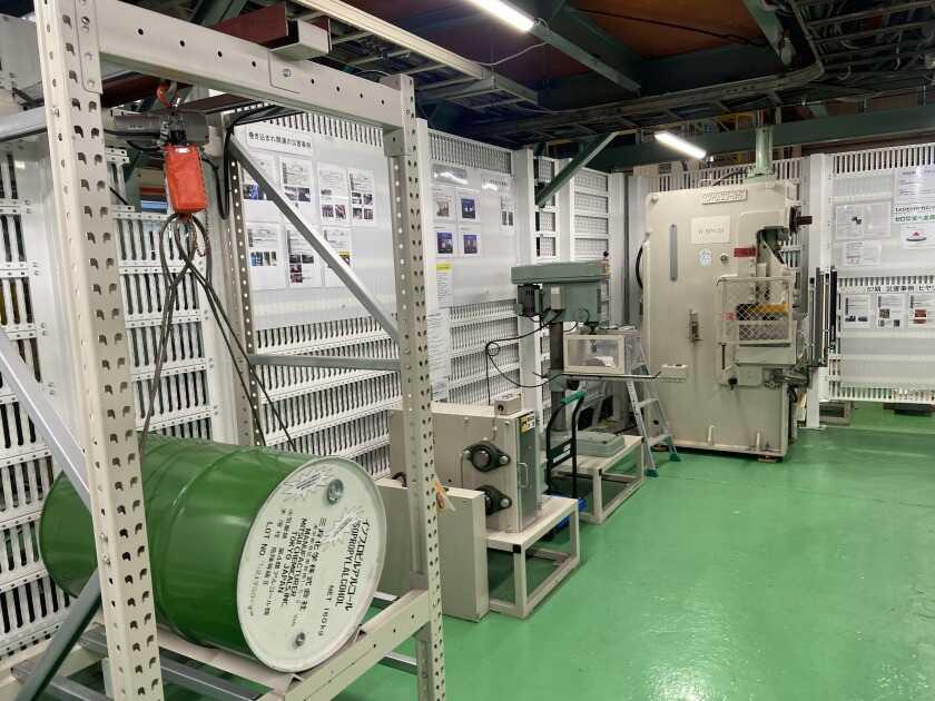 三進金属工業株式会社の制服3