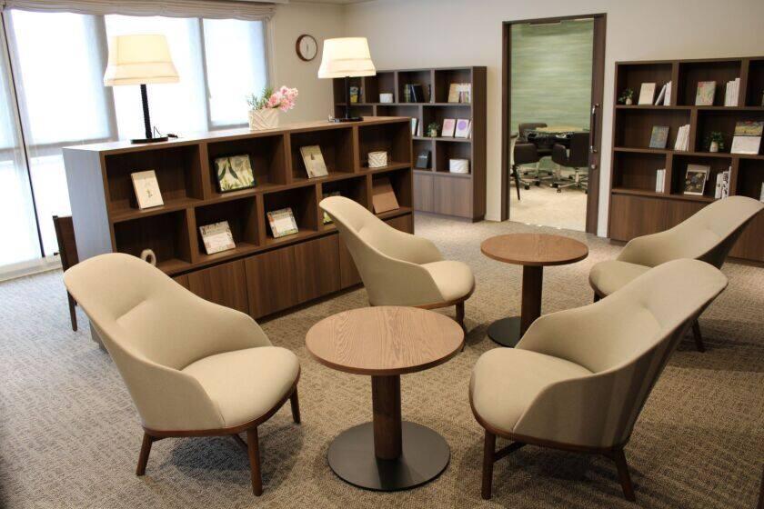 JR九州シニアライフサポート株式会社【SJR千早】の制服3