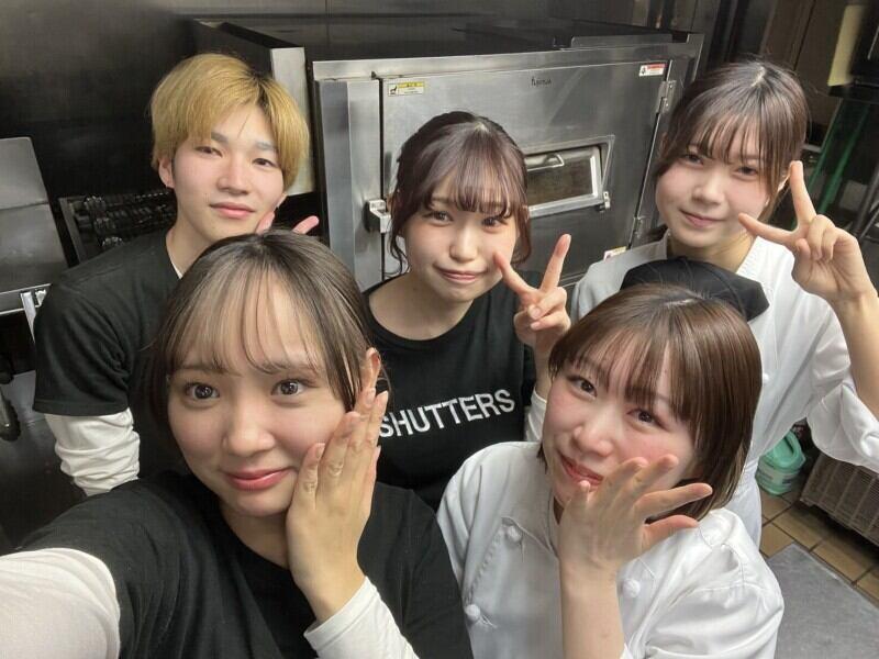 SHUTTERS BLUE FRONT SHIBAURAの仕事画像3