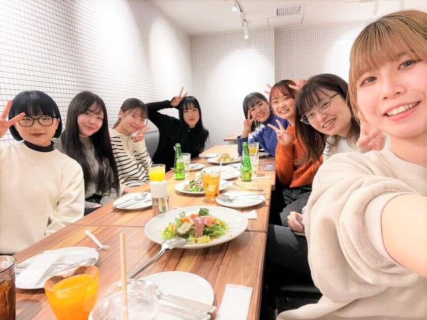 SHUTTERS BLUE FRONT SHIBAURAの制服7