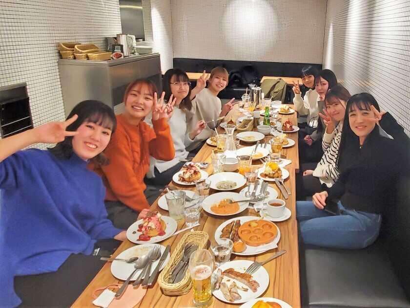 SHUTTERS BLUE FRONT SHIBAURAの制服6