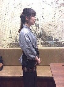 嘉文 センチュリー豊田ビル店の制服2