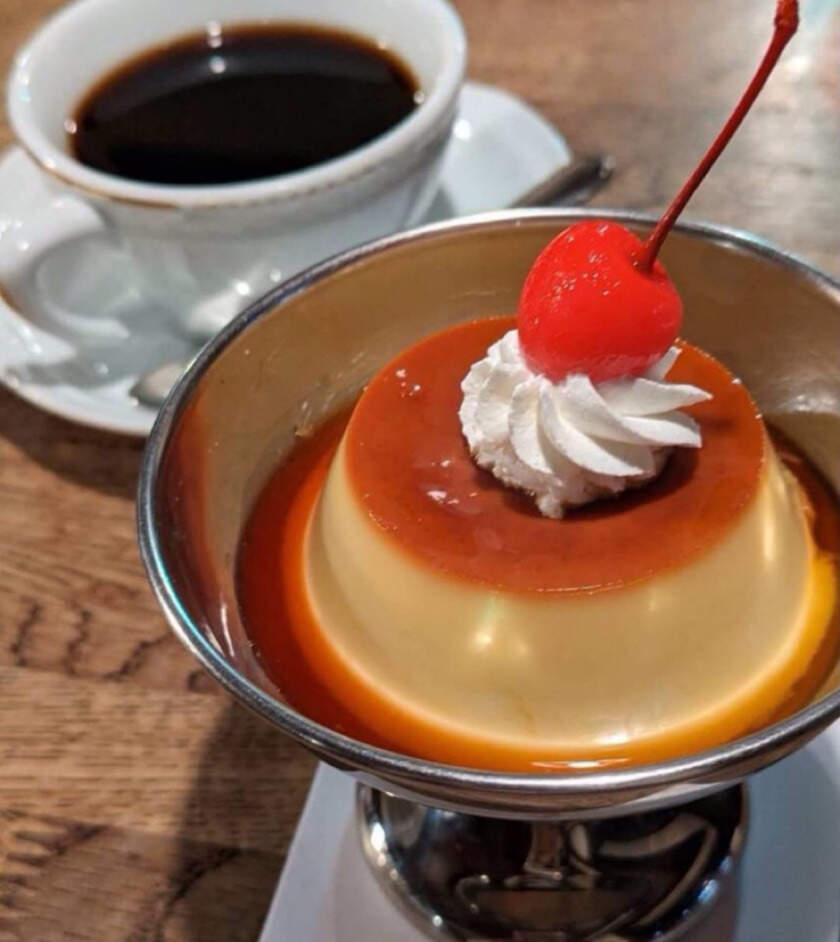 Coffee Restaurant ドルフの制服5