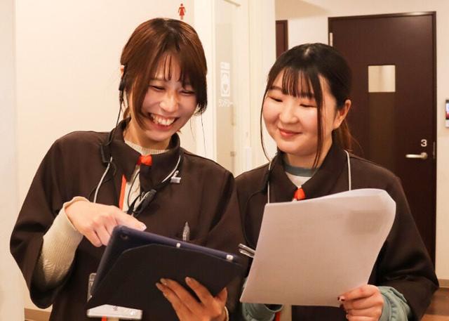 1日3h～／ネイルOK・髪色自由！明るくキレイなネットカフェ(サービス、金沢市)のイメージ画像