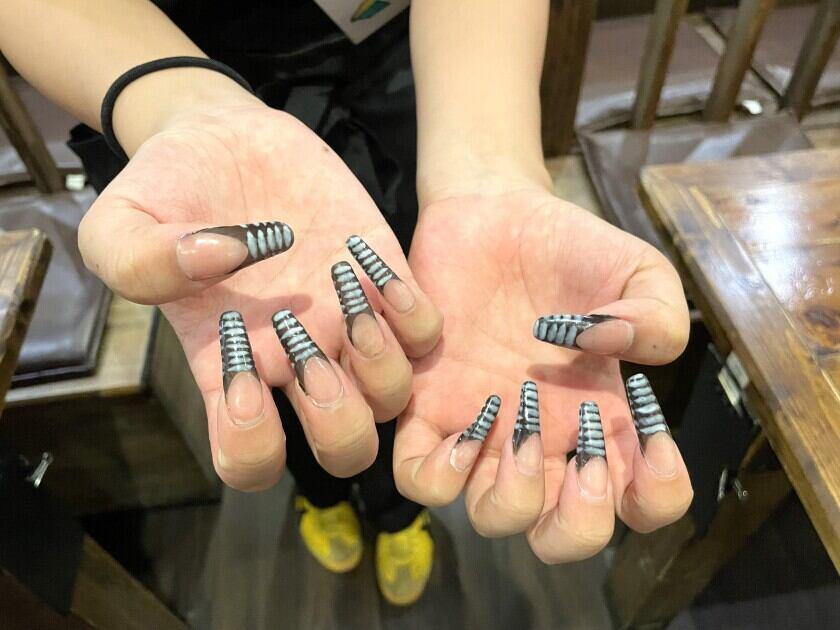 とりだん　京橋店の制服1