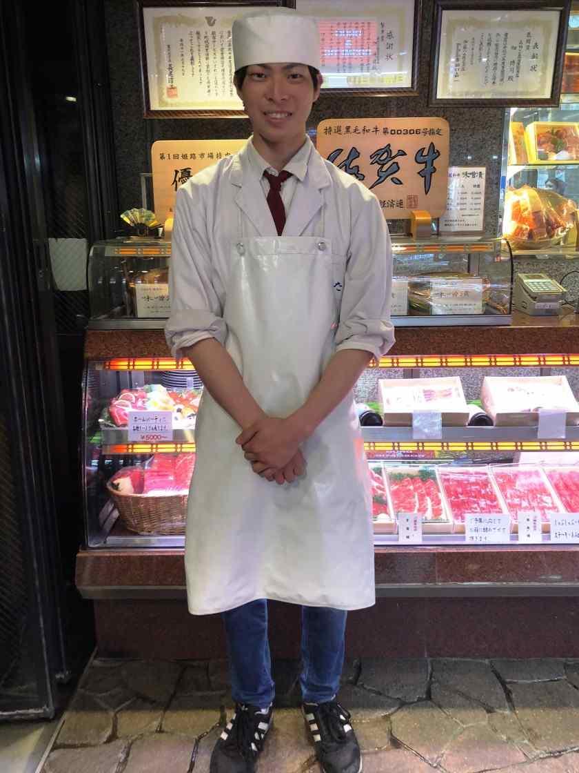 肉の森田屋 瓢箪山店の制服2