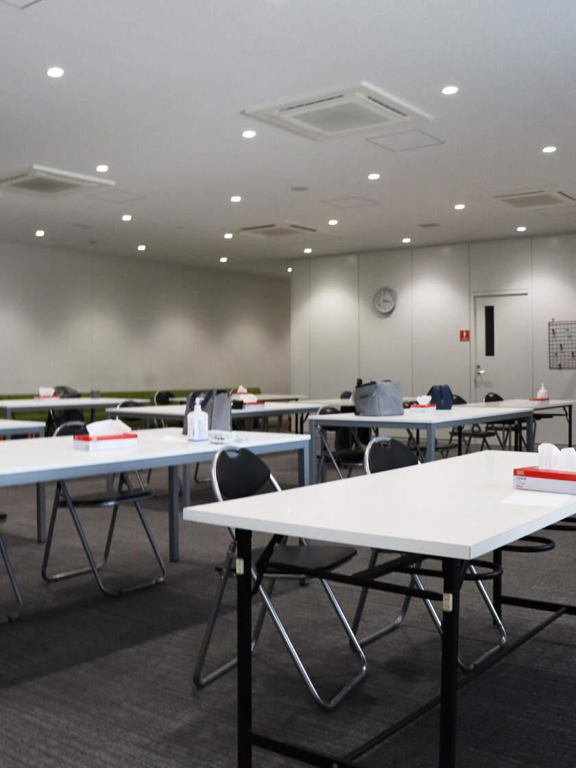 ビジネスピープル株式会社の制服3