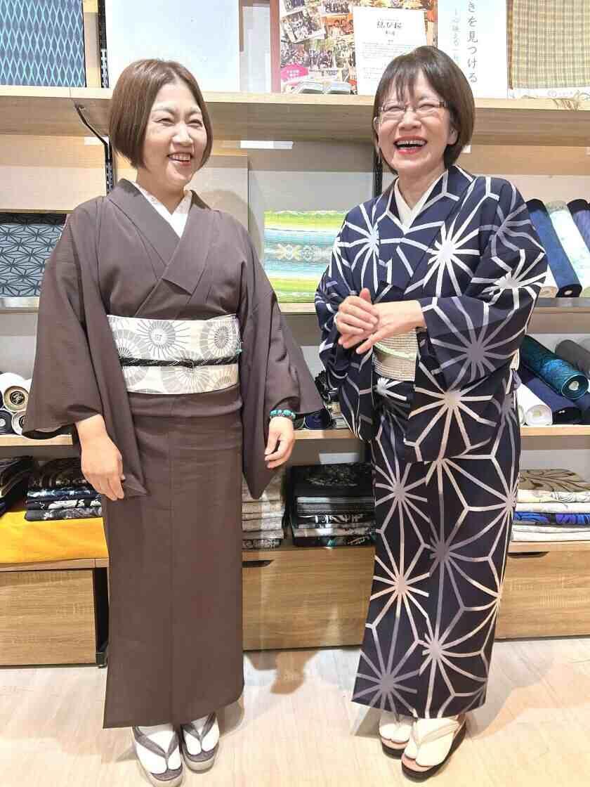 きもの工房一休　イオンモール発寒店の制服1