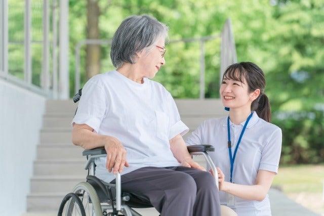 【介護士】月給23.2万～！賞与＆手当充実。長く働くほど給与UP☆(医療・介護・福祉、南丹市)のイメージ画像