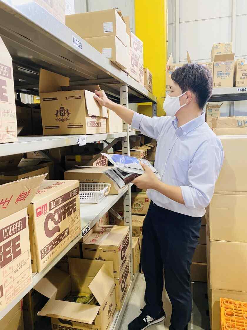 服部コーヒーフーズ株式会社の制服1