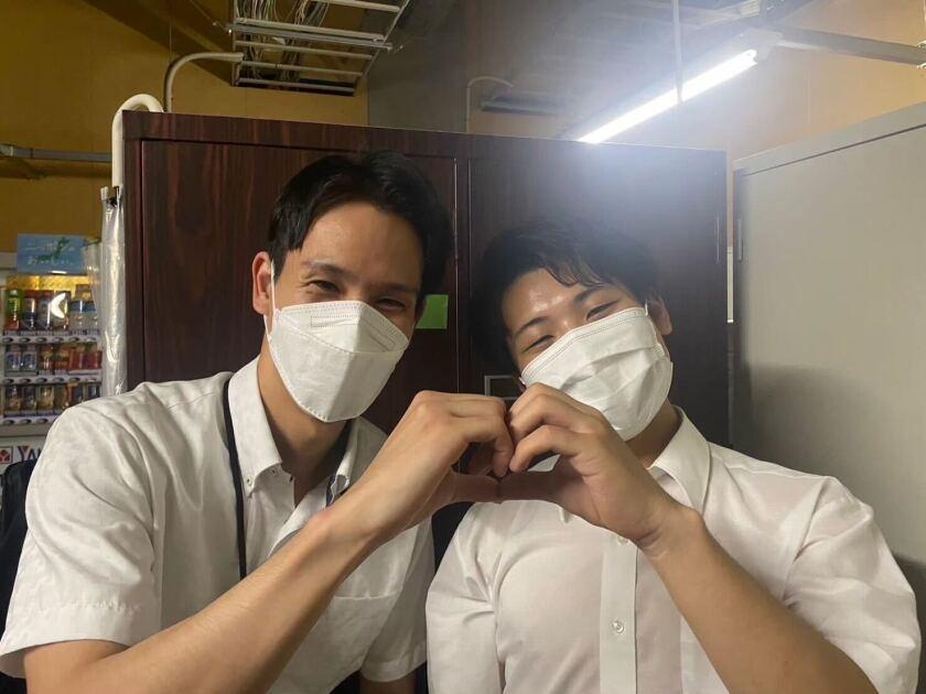 株式会社トライアンフィルの制服2