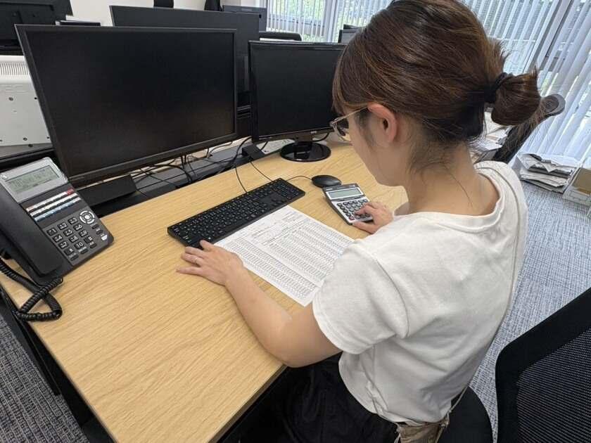 株式会社東洋トレーディング/阪急高槻市駅からトータル15分で到着♪（電車＋徒歩）の制服3